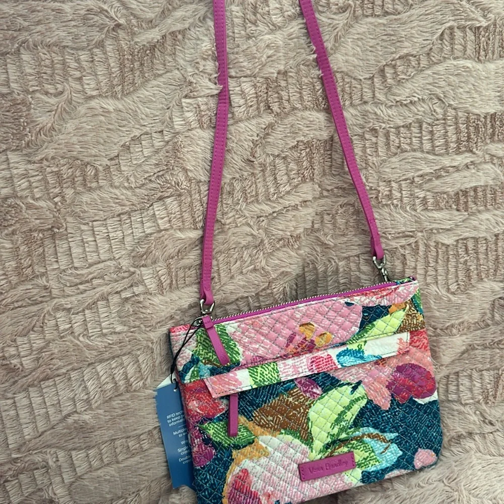 Vera Bradley hot pink floral print crossbody bag with rfid - new with tag - Picture 3 of 4